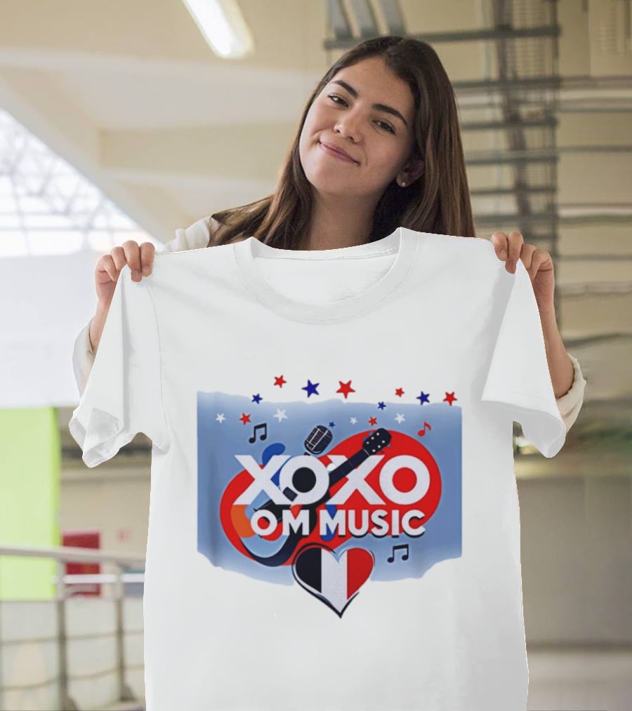 XOXO OM Music France Heart Guitar Microphone Notes Stars T-Shirt