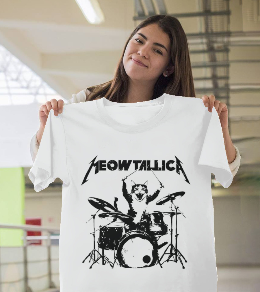 Meowtallica Cat Drummer Playing Drums Retro Metalhead T-Shirt