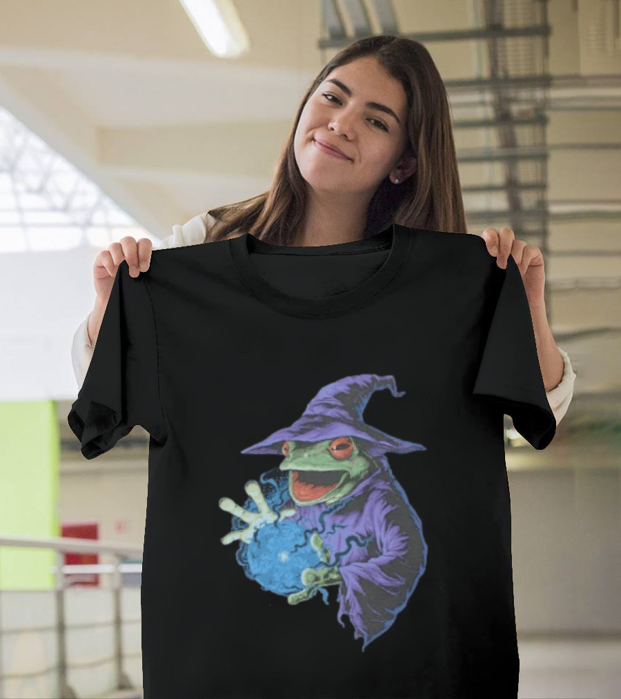 Wizard Frog In Purple Robe Casting Blue Magic Spell T-Shirt