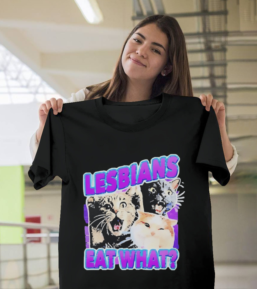 Lesbians Eat What Cat Meme Lesbian Pride Retro Cats T-Shirt