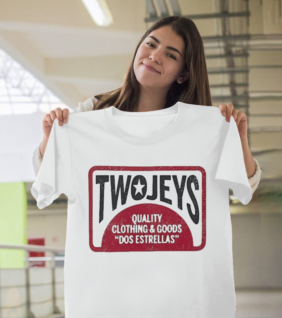 Twojeys Quality Clothing And Goods Dos Estrellas T-Shirt