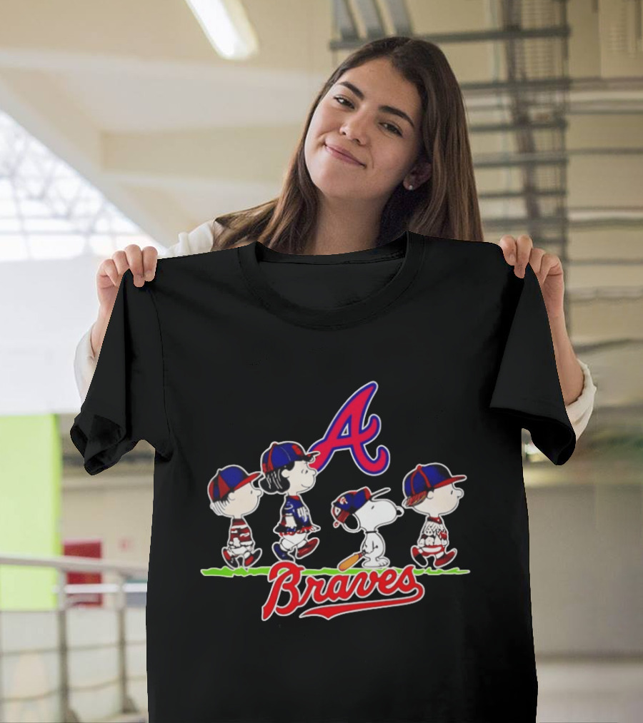 Atlanta Braves Peanuts Characters Walking With Baseball Caps T-Shirt