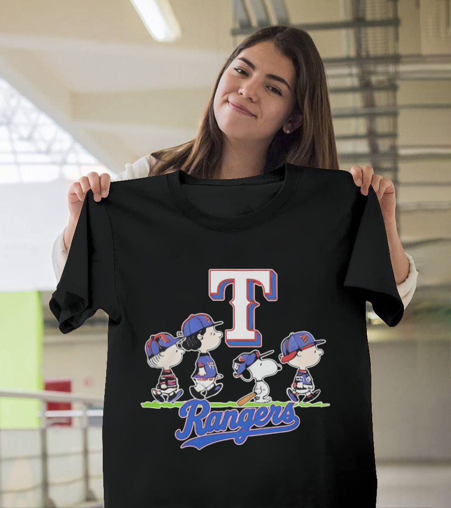 Peanuts Characters Walking With Texas Rangers Baseball Team T-Shirt