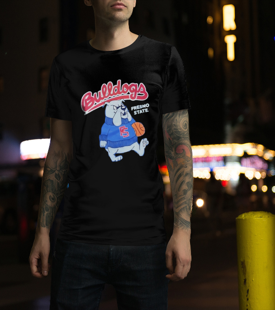 Fresno State Bulldogs Mascot With Basketball And Sweater T-Shirt