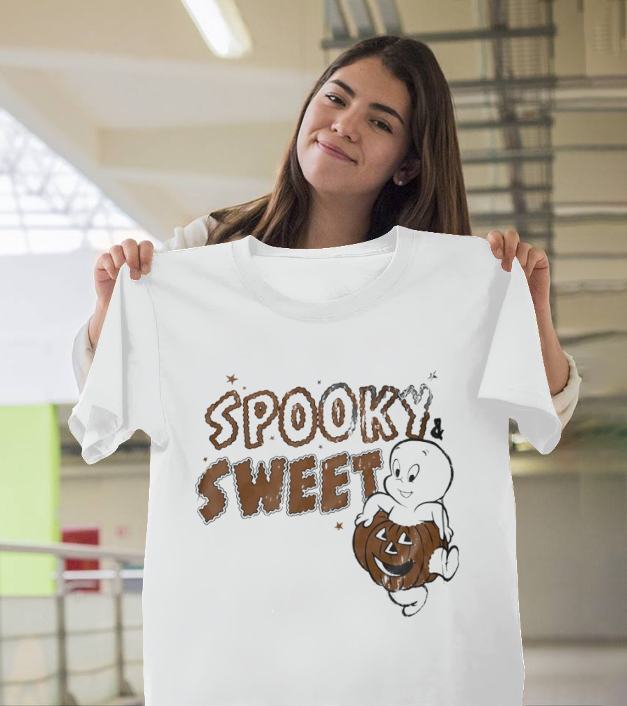 Casper The Friendly Ghost Spooky & Sweet Halloween Pumpkin Fun T-Shirt