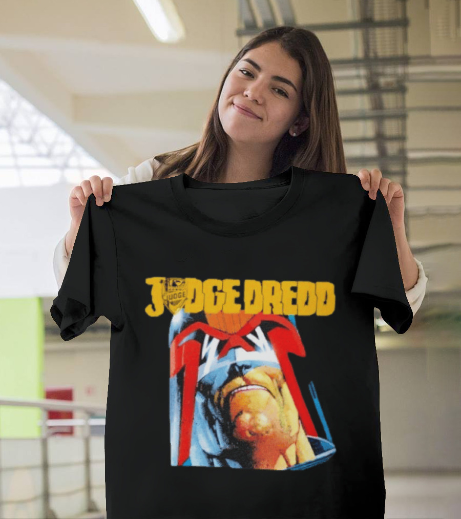 Judge Dredd Face Of Justice Iconic 2000 AD Comic Book Cover T-Shirt