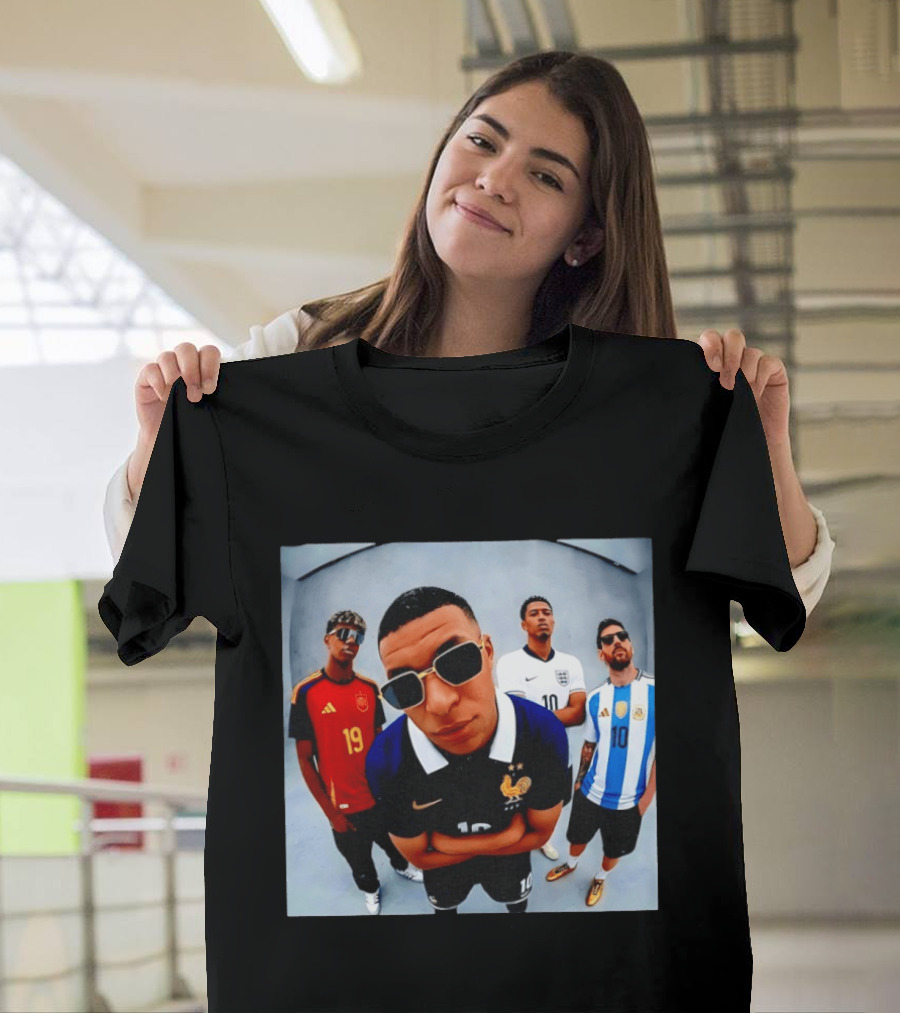 Kylian Mbappe Jude Bellingham Lionel Messi Football Stars Selfie Spain England Argentina France T-Shirt