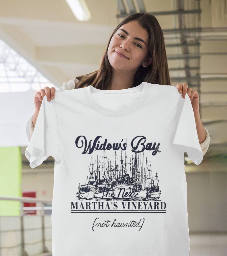 Widow's Bay The Hotel Martha's Vineyard Not Haunted T-Shirt