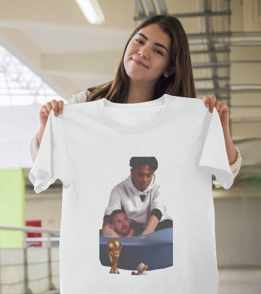 Messi Crying Bath Tub Trophy Football T-Shirt
