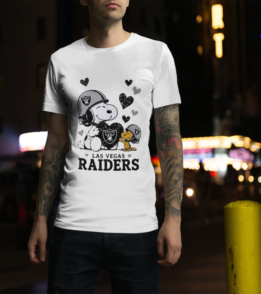 Las Vegas Raiders Peanuts Snoopy Woodstock Love And Laughter Hearts T-Shirt