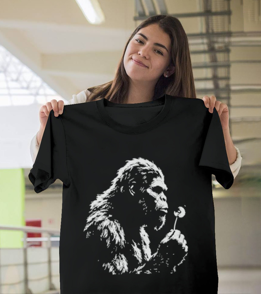 Bigfoot Sasquatch Blowing Dandelion Cryptid Mythical Creature T-Shirt