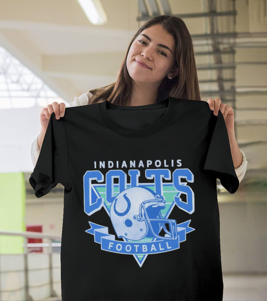 Indianapolis Colts Football Helmet Vintage Team T-Shirt
