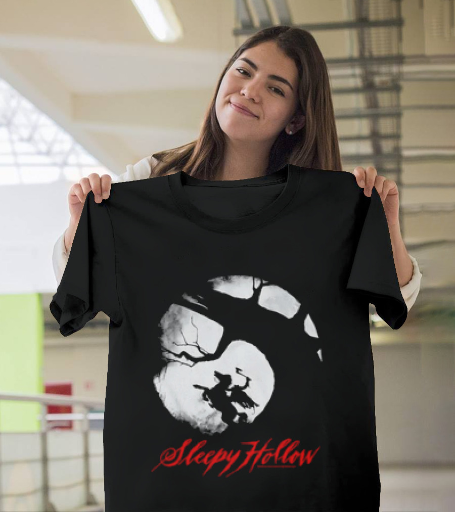 Sleepy Hollow Red Lettering Crescent Moon T-Shirt