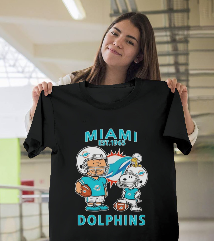 Miami Dolphins Est 1965 Charlie Brown Snoopy Football T-Shirt