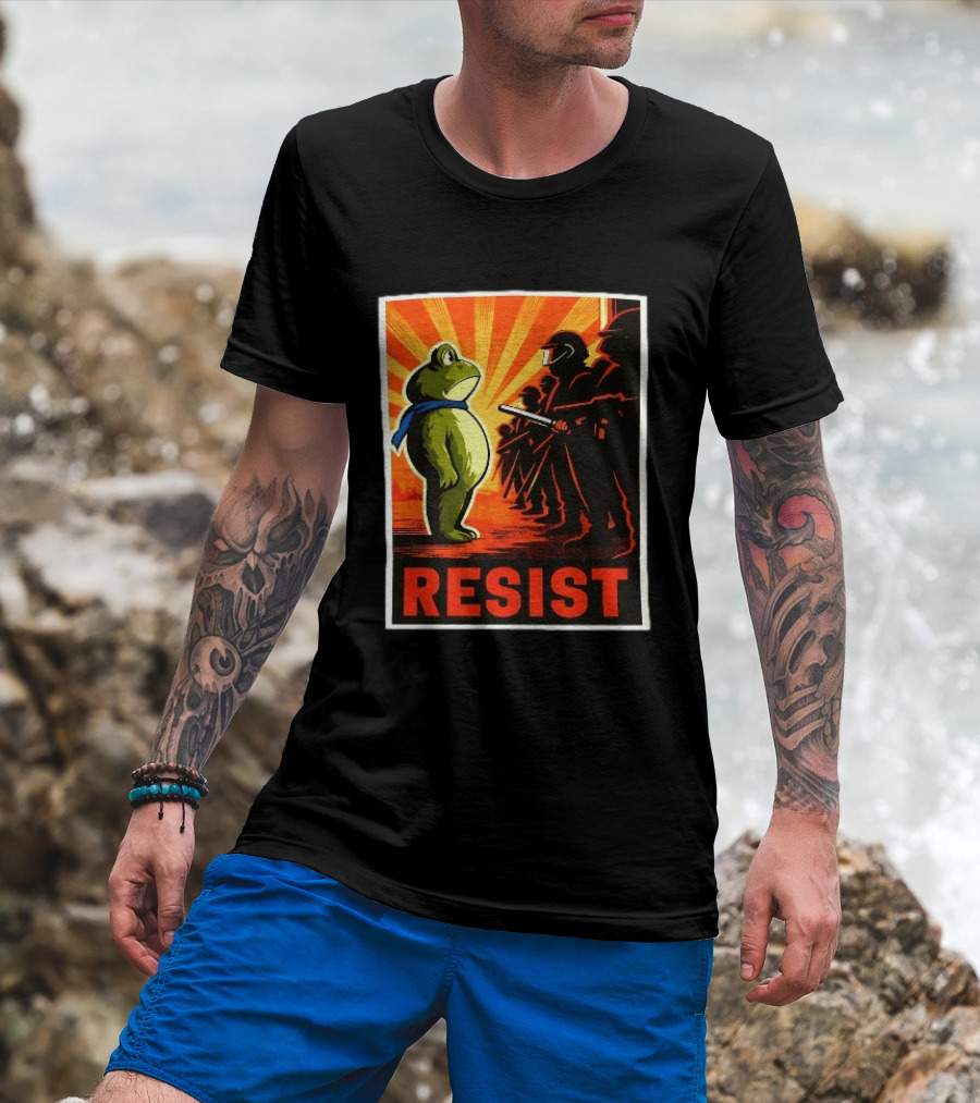 Resist Portland Frog 2025 Anti Fascism Protest Art With Frog And Riot Police T-Shirt