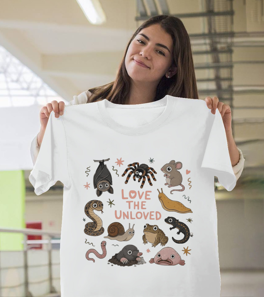 Love The Unloved Weird Animals Bat Spider Mouse Snake Snail Frog Blobfish Worm Salamander Slug T-Shirt
