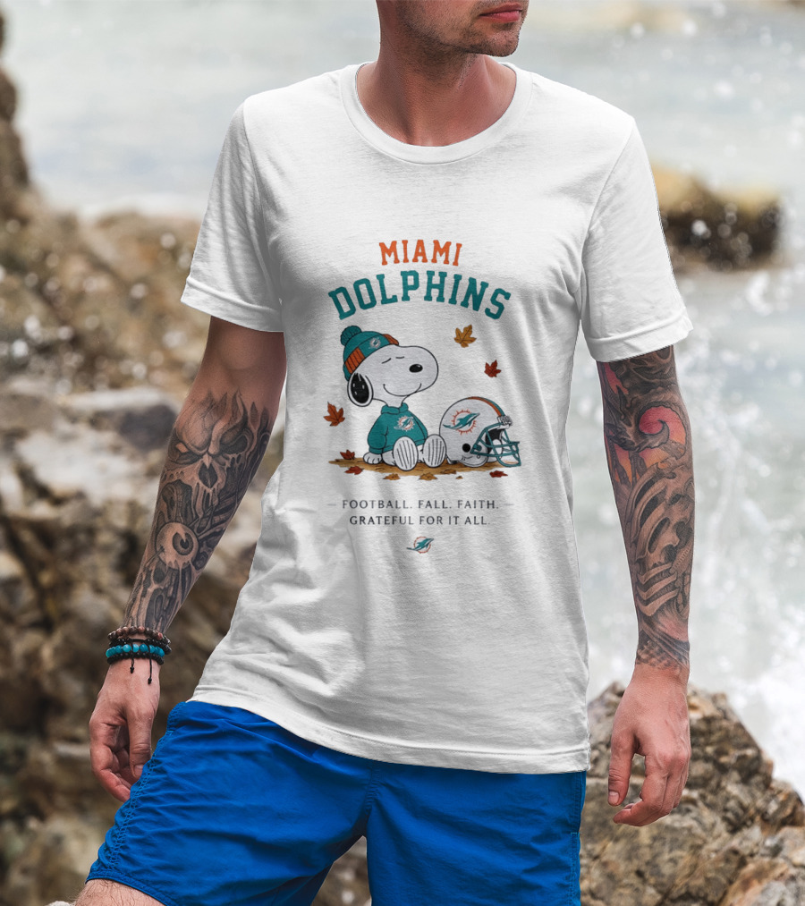 Miami Dolphins Snoopy Football Fall Faith Grateful For It All Peanuts NFL Helmet Team Fan T-Shirt