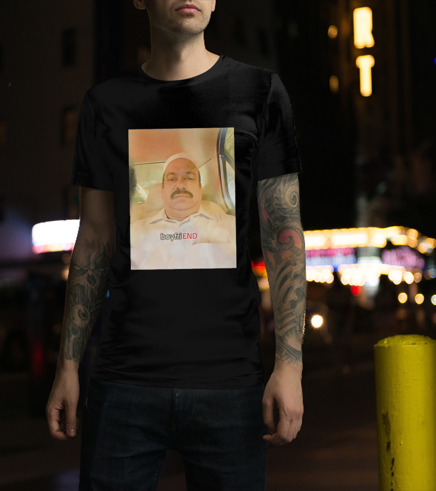 BoyfriEND Man Sitting Image T-Shirt