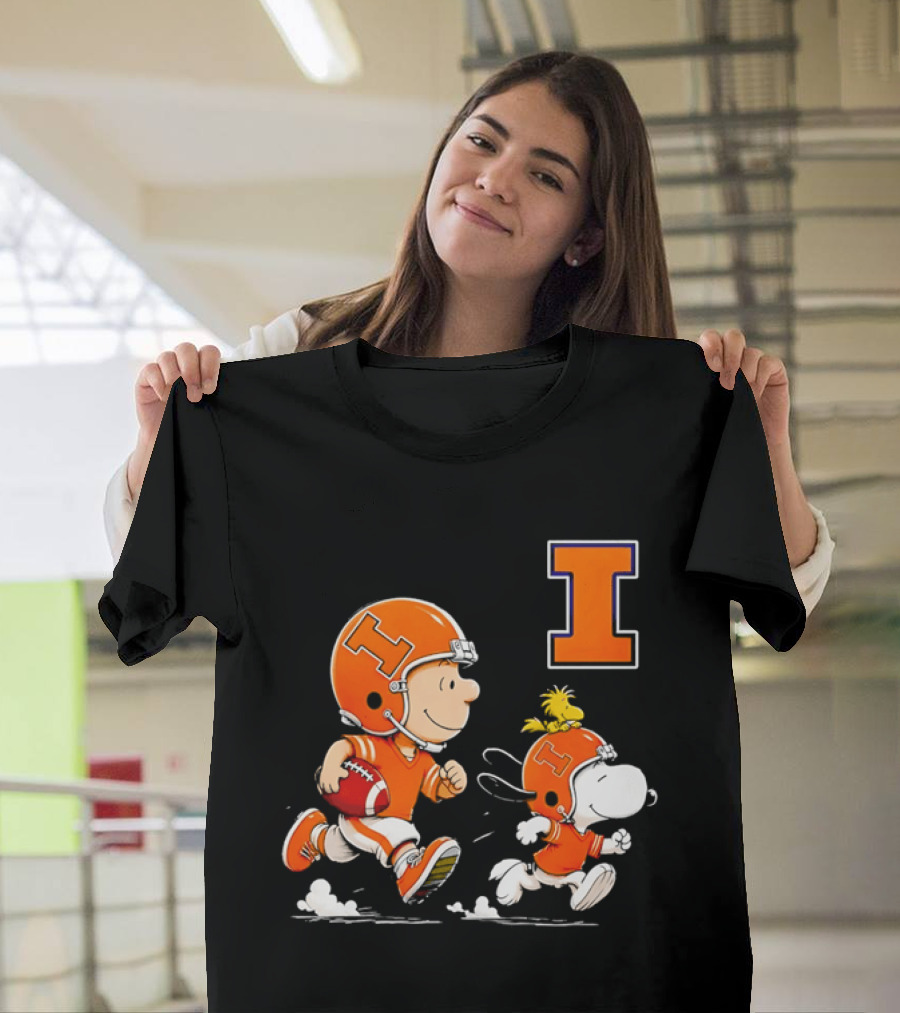 Charlie Brown Snoopy Football Running Letter I Peanuts T-Shirt