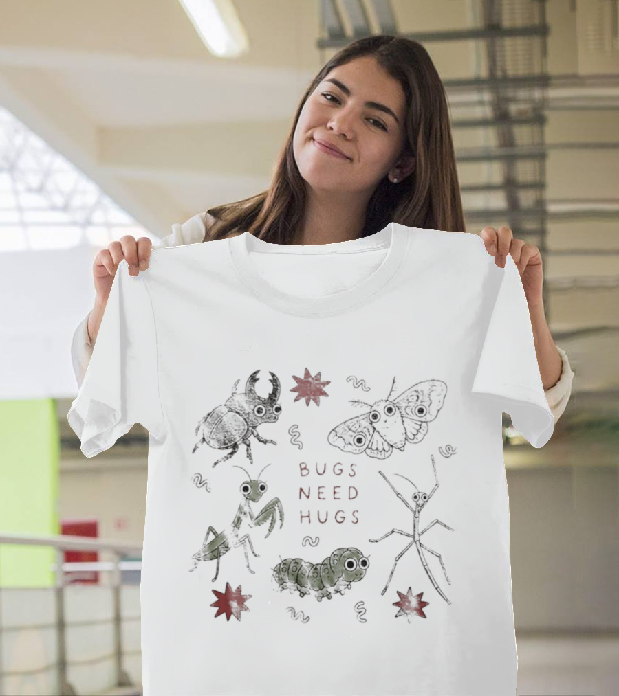 Bugs Need Hugs Insect Beetle Moth Mantis Fun Creepy Crawly T-Shirt