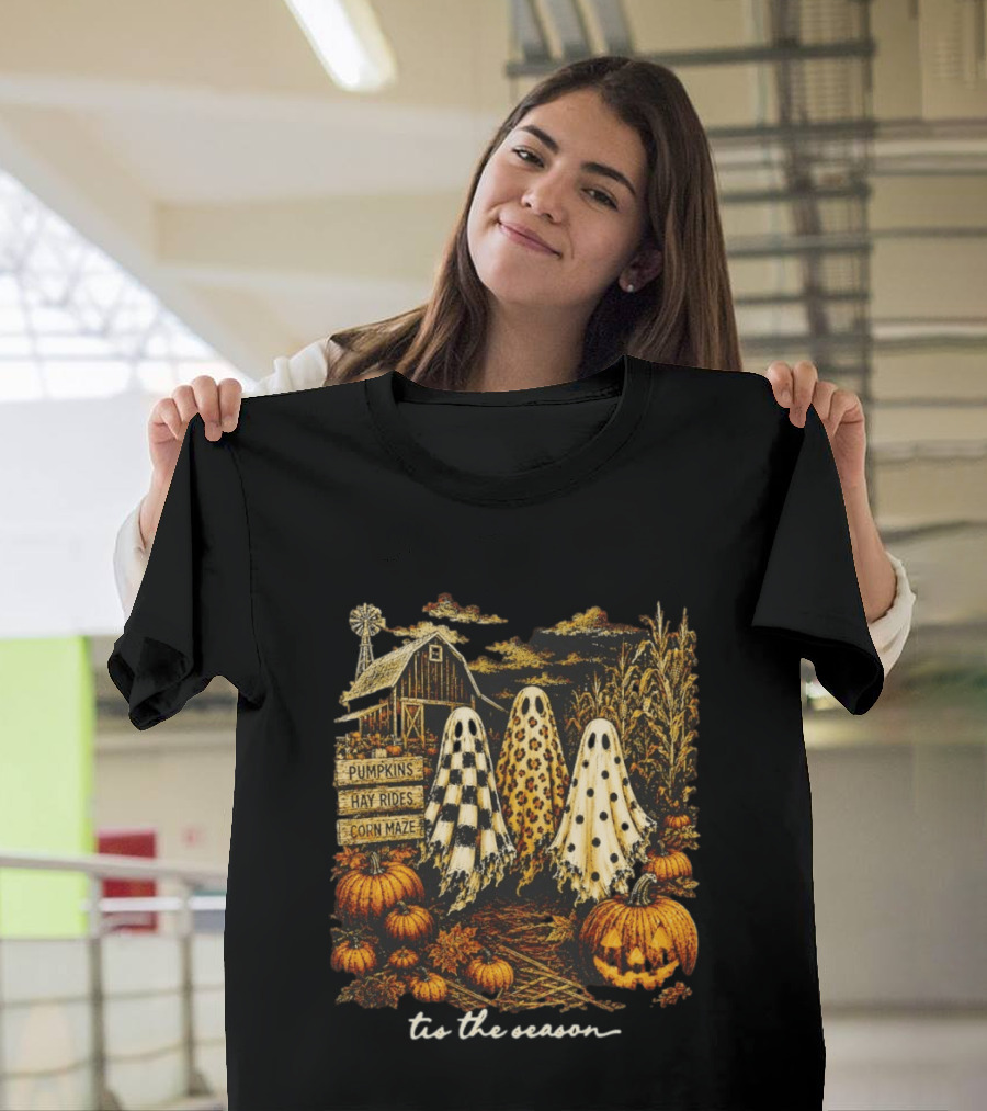 Tis The Season Halloween Ghosts Trio Pumpkins Hay Rides Corn Maze Spooky Autumn T-Shirt