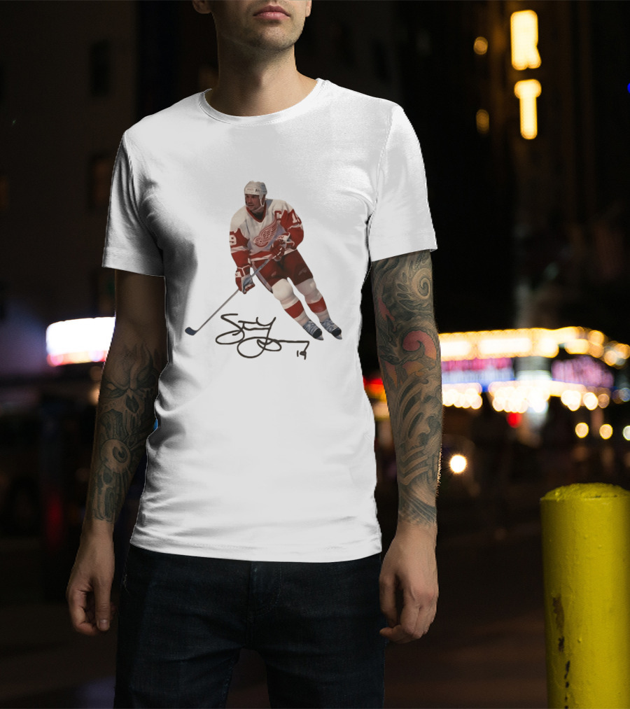 Steve Yzerman Detroit Red Wings Captain 19 Hockey Legend T-Shirt