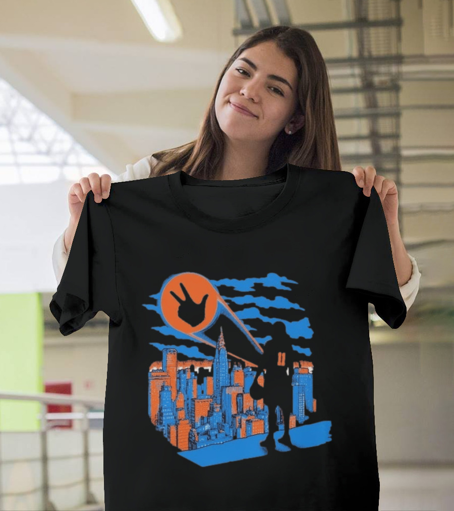 New York Knicks Jalen Brunson NYC Skyline Hero Hand T-Shirt