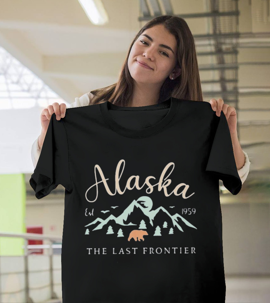 Alaska The Last Frontier Est 1959 Mountain Bear Scene T-Shirt