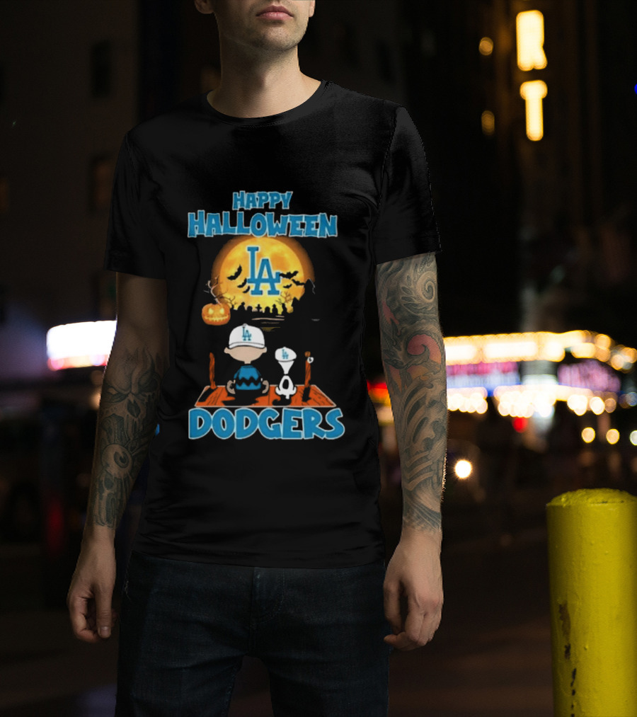 Happy Halloween Los Angeles Dodgers Peanuts Snoopy Charlie Brown T-Shirt