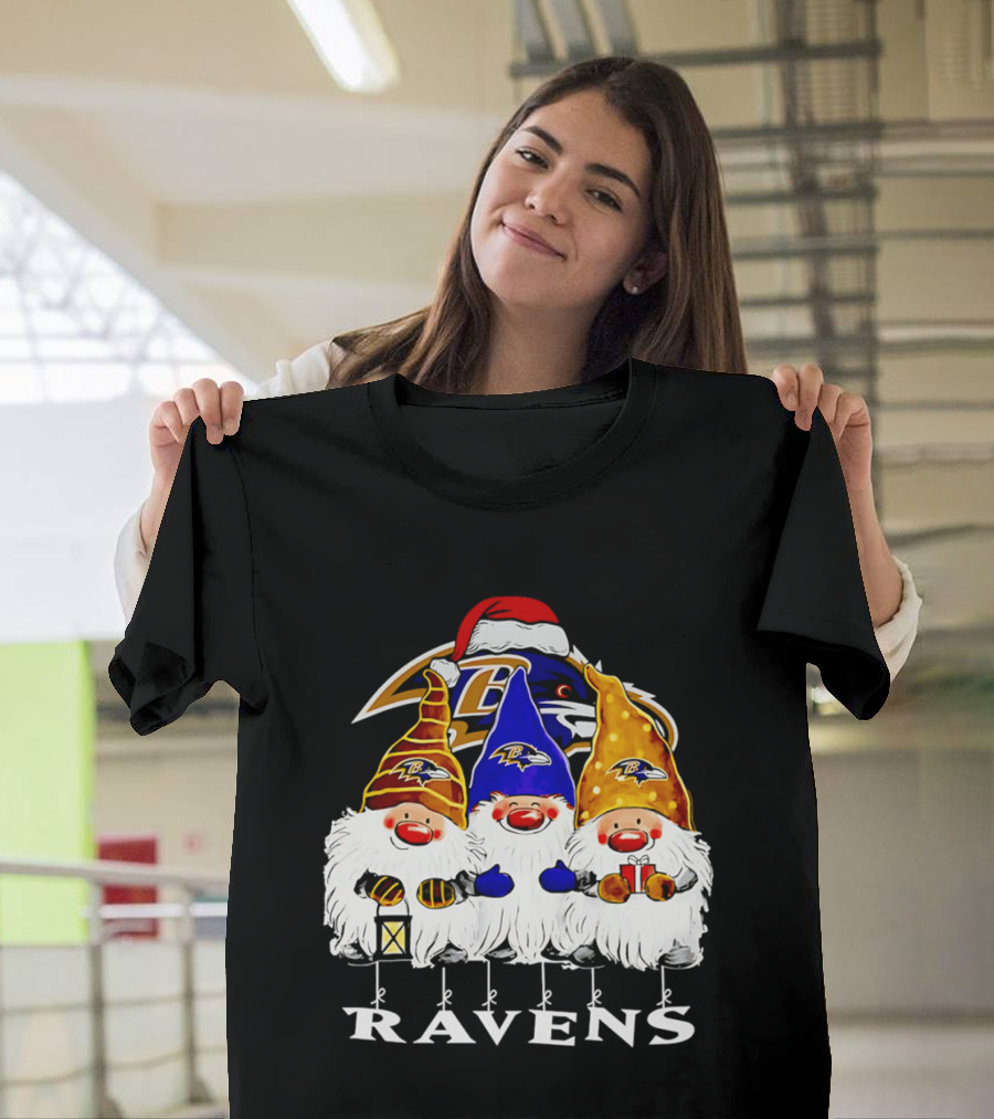 Gnomes Baltimore Ravens Christmas T-Shirt