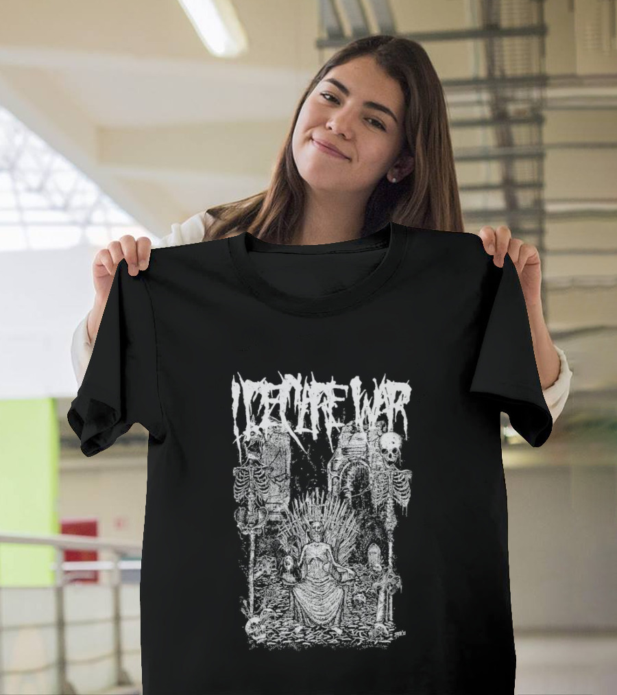 I Declare War Throne Skeleton Warriors Medieval Battle Scene T-Shirt