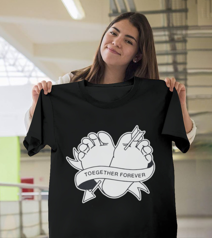 Cupid's Piercing Toegther Forever Two Feet Arrow Heart Ribbon T-Shirt