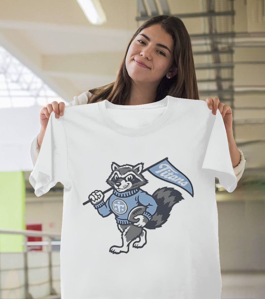 Tennessee Titans Raccoon With Football And Flag T-Shirt