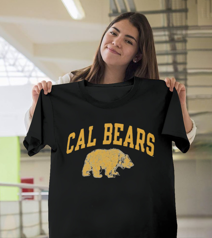 Cal Bears NCAA Distressed Grizzly Bear Profile T-Shirt