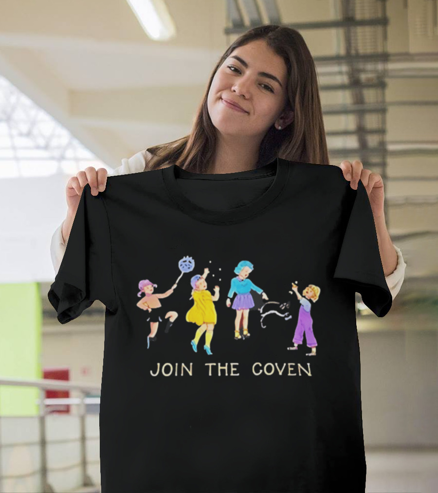 Join The Coven Funny Retro Witchy Kids Playing With Black Cat T-Shirt