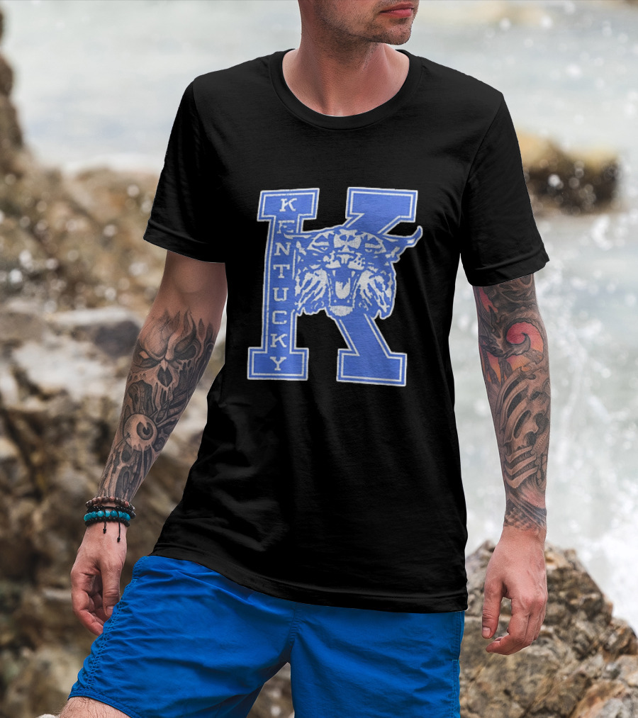 Kentucky Wildcats NCAA Distressed Block Letter K Wildcats Head T-Shirt