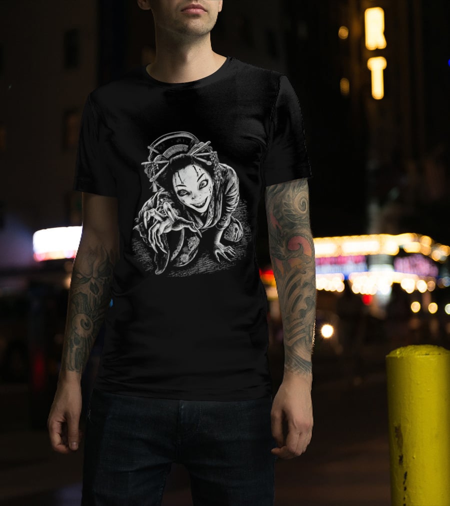 Creepy Demonic Yokai Geisha Crawling Sharp Claws Drawing T-Shirt