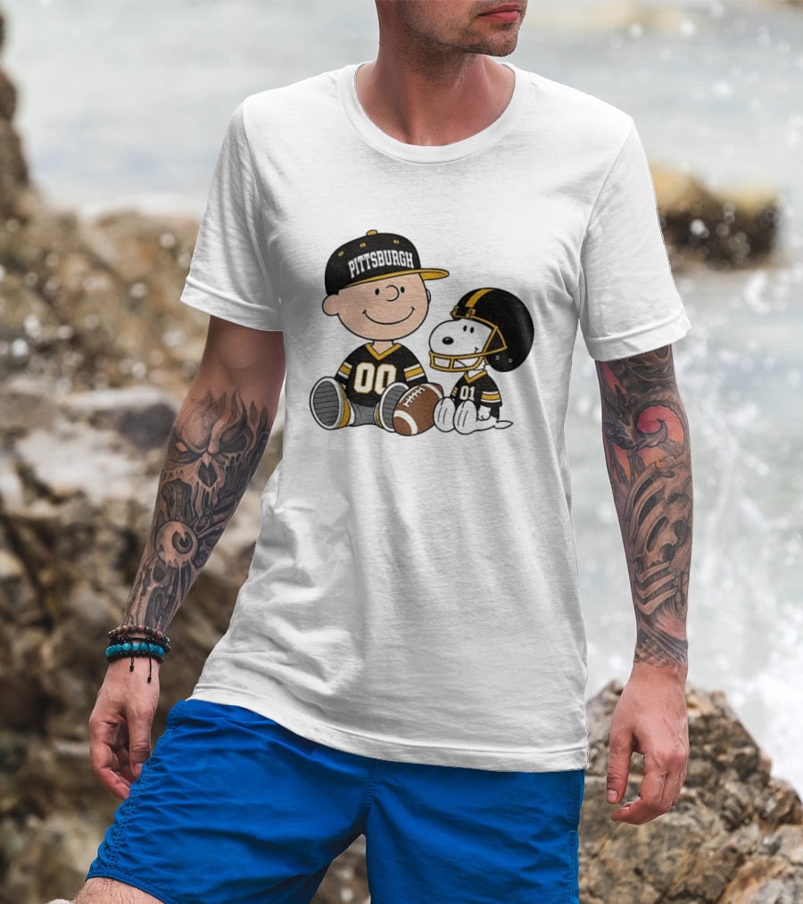 Pittsburgh Football Charlie Brown Snoopy Pigskin Player T-Shirt