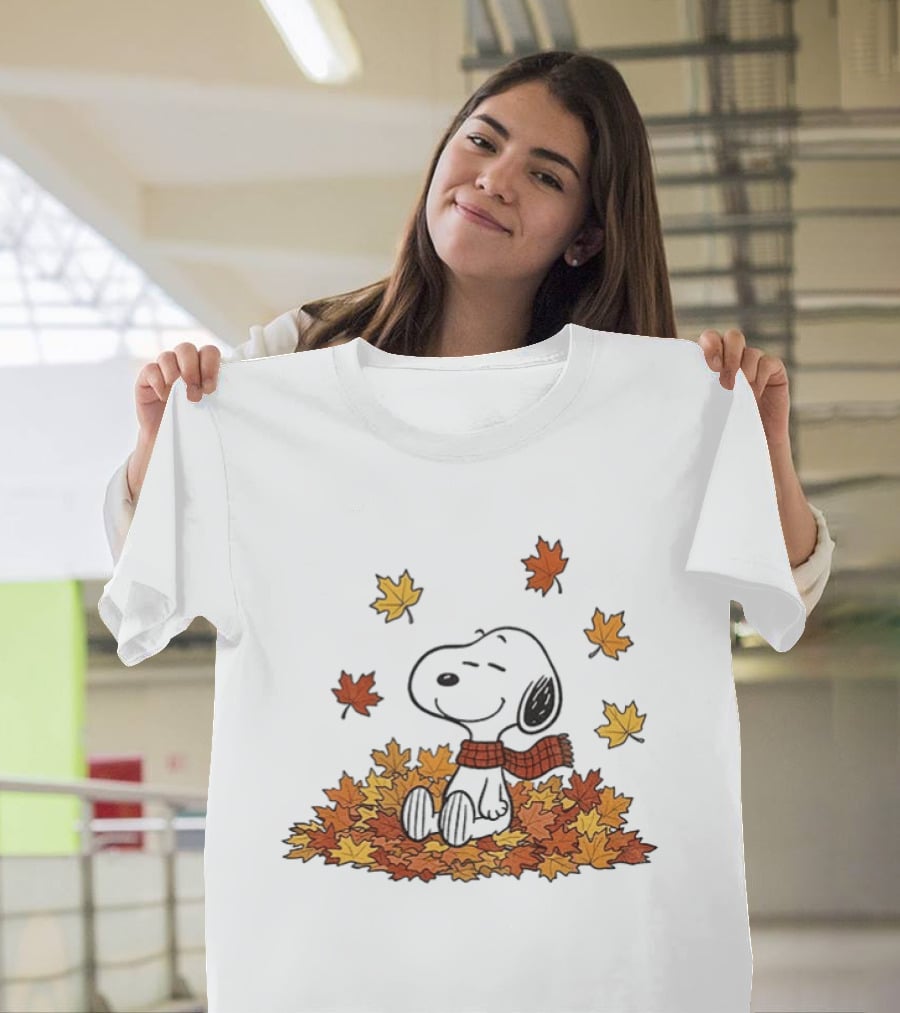 Snoopy Peanuts Autumn Leaves Fall Sitting Relaxing Scarf T-Shirt