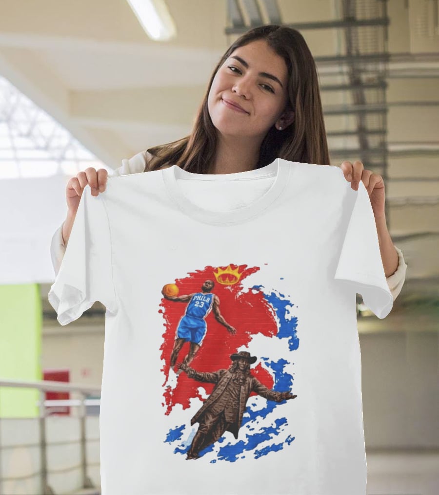 LeBron James Philadelphia Crown Mural Art In Chinatown T-Shirt