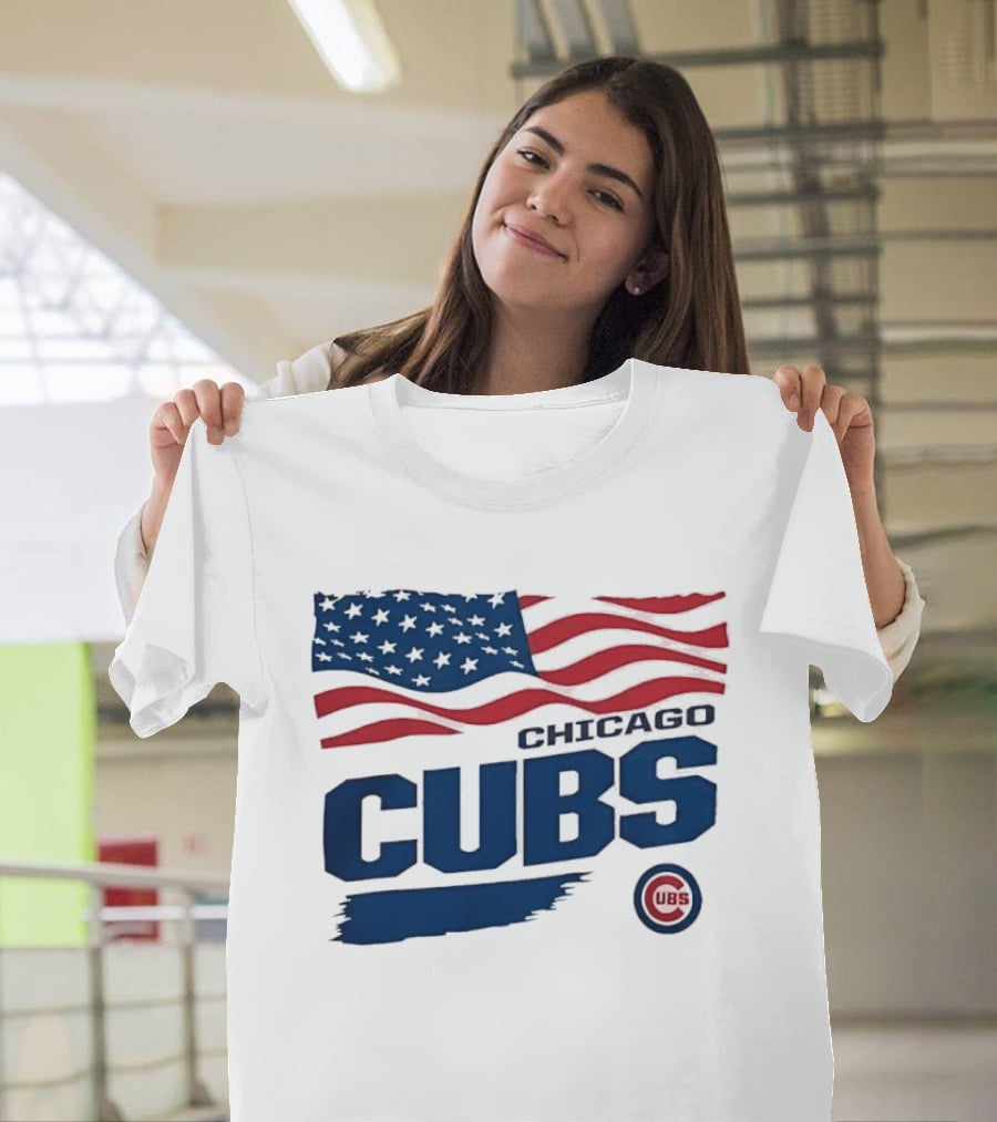 Chicago Cubs American Flag Waving Paint Brush Stroke MLB Cubs T-Shirt