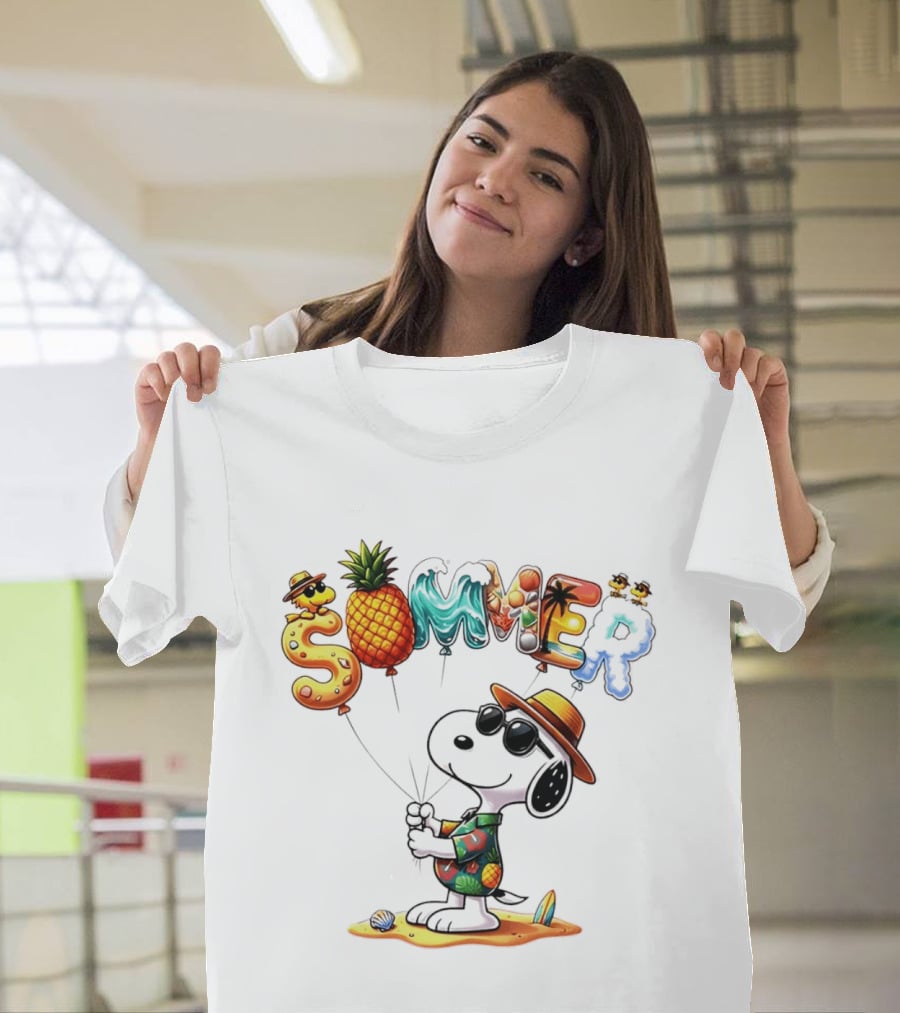 Snoopy Summer Sunglasses Pineapple Beach Balloons Fun T-Shirt