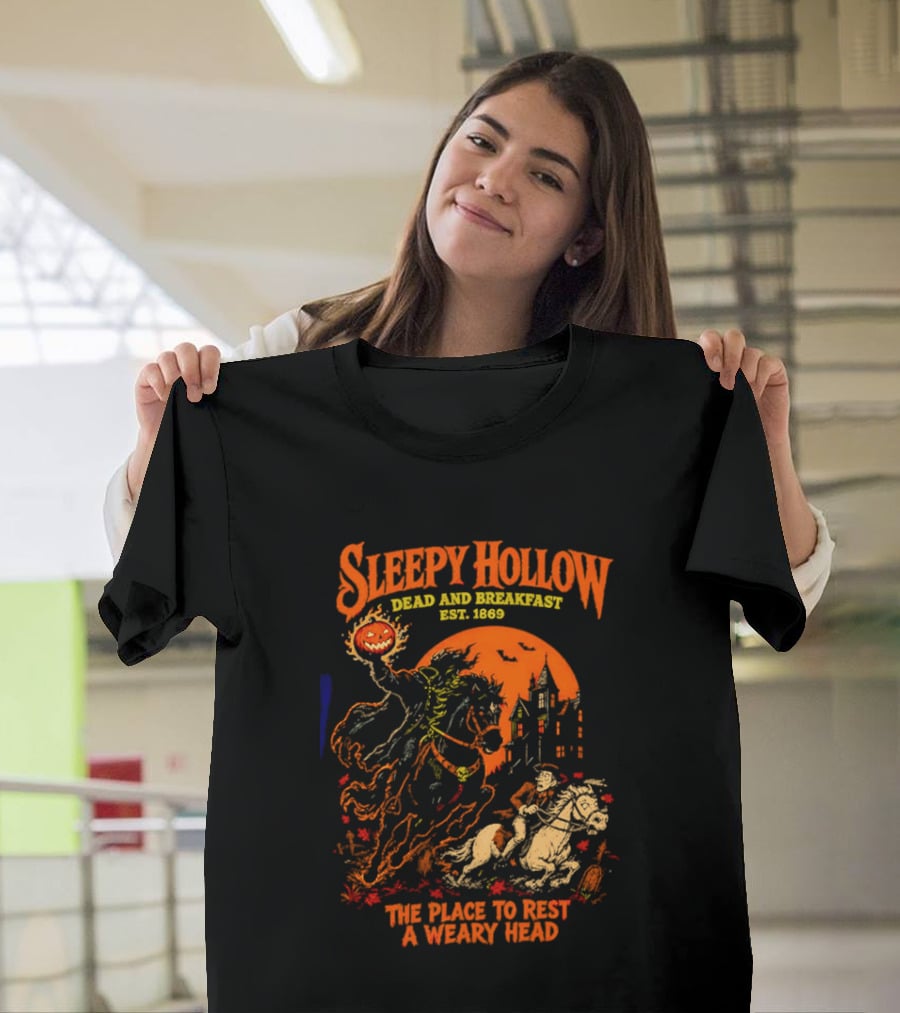 Sleepy Hollow Dead And Breakfast Est 1820 Headless Horseman The Place To Rest A Weary Head Halloween Pumpkin T-Shirt