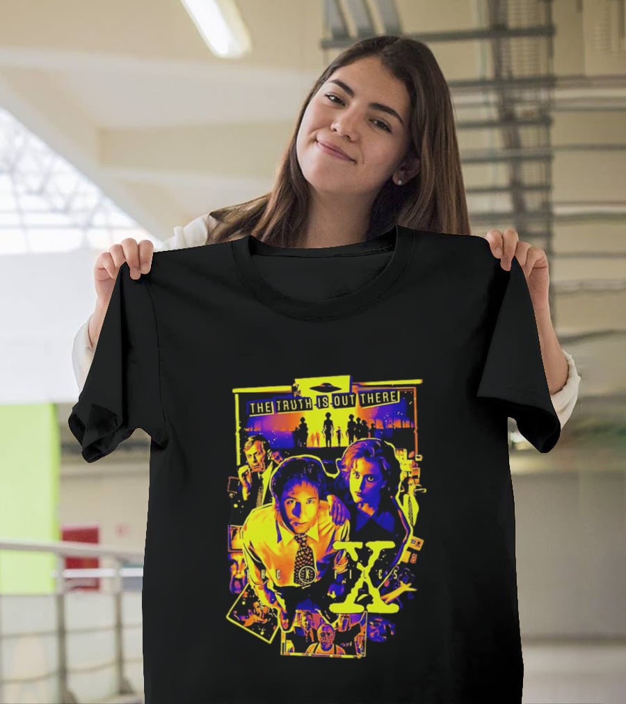 The Truth Is Out There The X Files Mulder Scully 90s TV Series T-Shirt