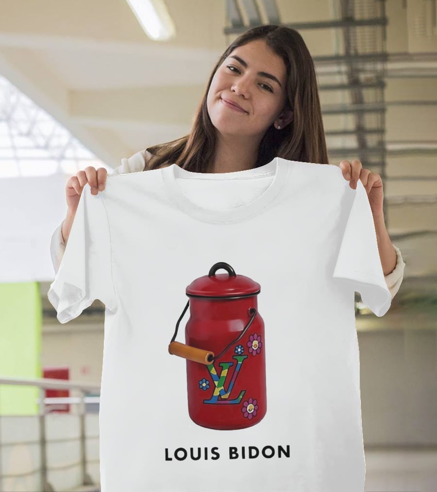 Louis Bidon Milk Jug Red Enamel Rainbow Monogram Flowers T-Shirt