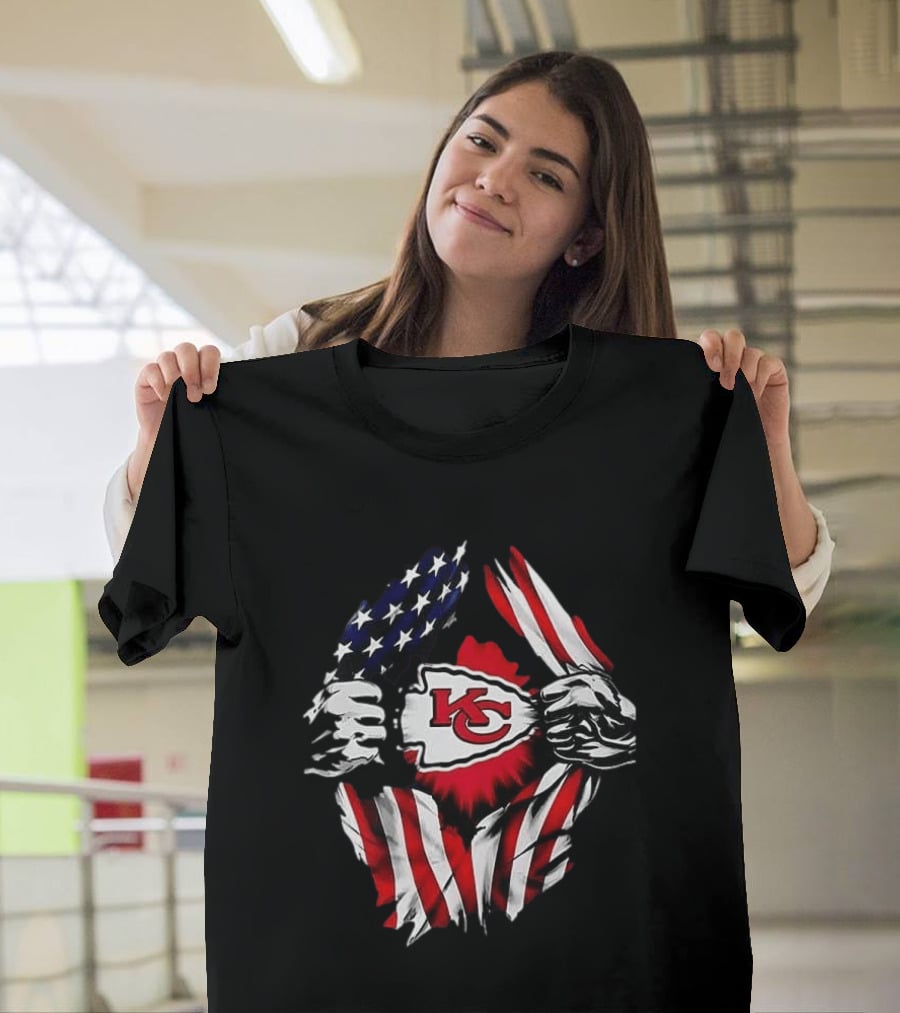 Kansas City Chiefs Superman American Flag Ripped T-Shirt