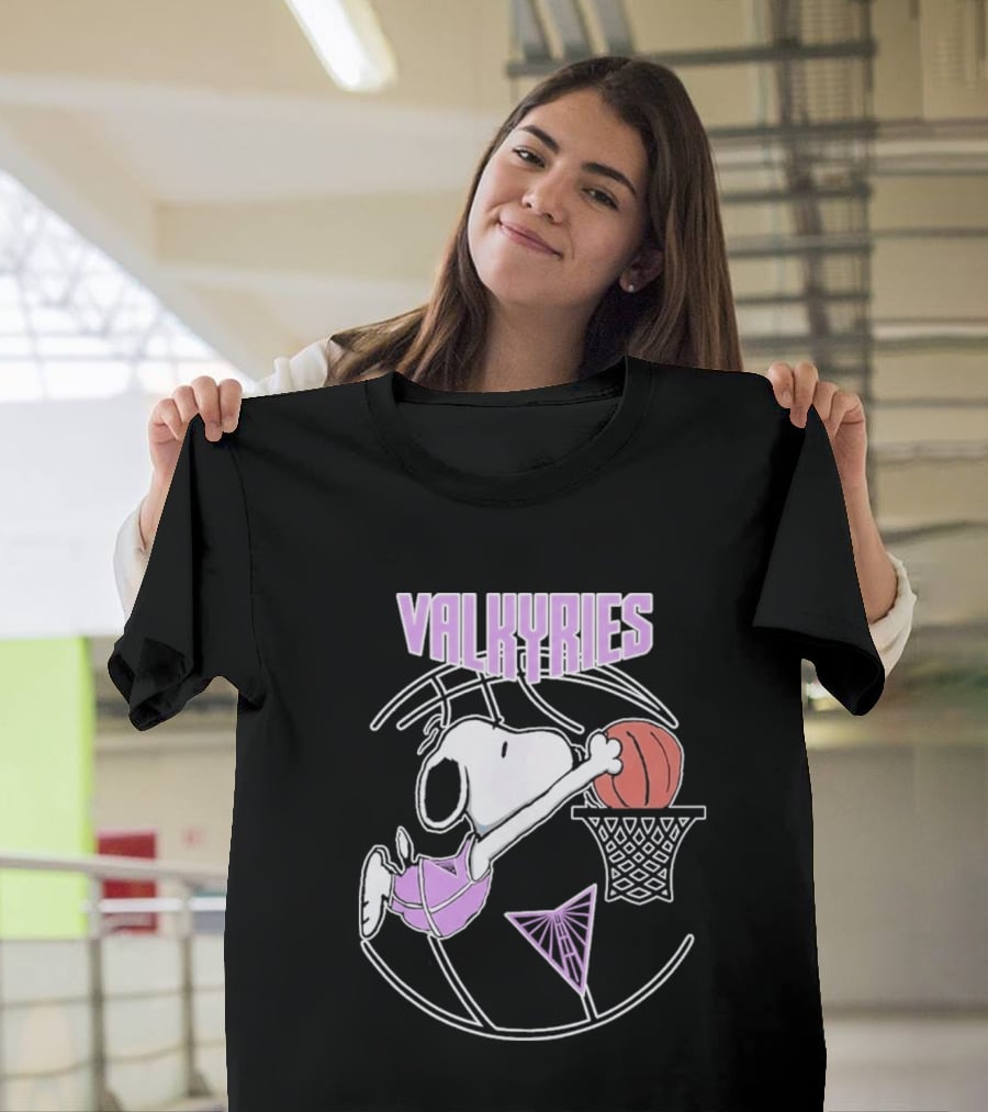 Snoopy Valkyries Basketball Dunk WNBA Golden State T-Shirt