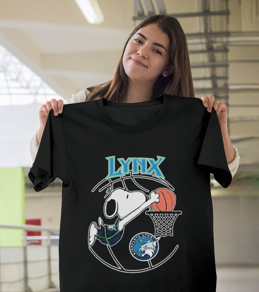 Snoopy Dunking Basketball Minnesota Lynx WNBA T-Shirt