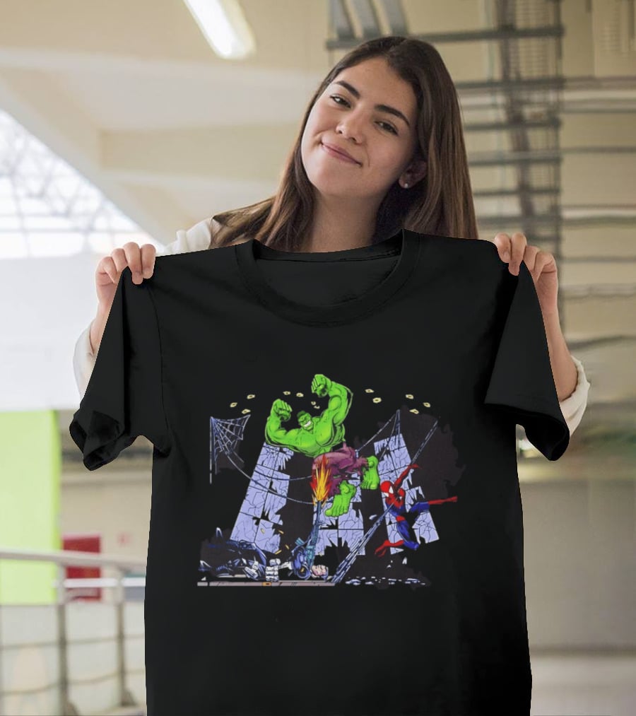 Battle Royale Hulk Vs Spider Man And Punisher Epic Showdown T-Shirt