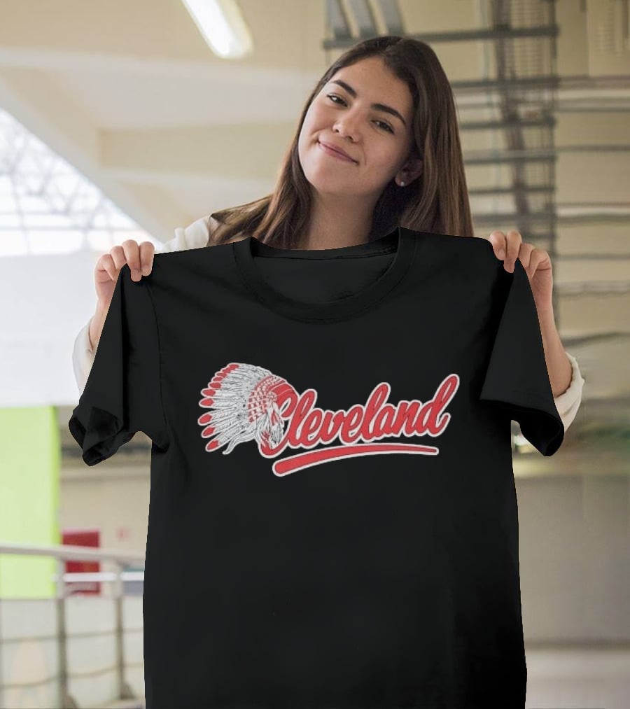 Cleveland Native American Feather Headdress Distressed Script T-Shirt